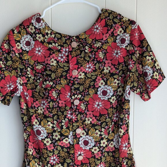 Molly Bracken - 70s Floral Patterned, peter-pan collared, short sleeved dress-M - Picture 5 of 11